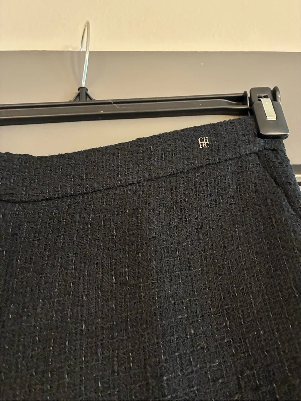 CH Carolina Herrera Black Tweed Jacket With Matching Trousers - Picture 6 of 7